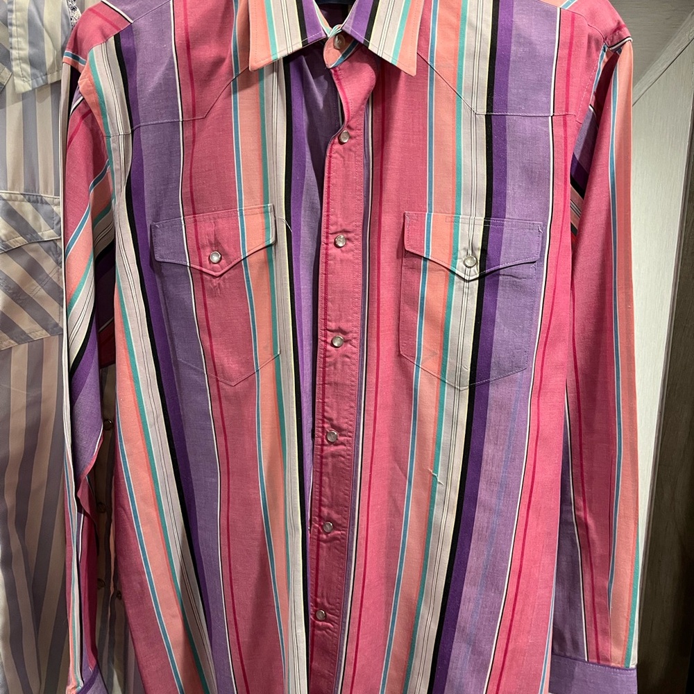 Wrangler Pink and Purple Casual Button Down Shirt